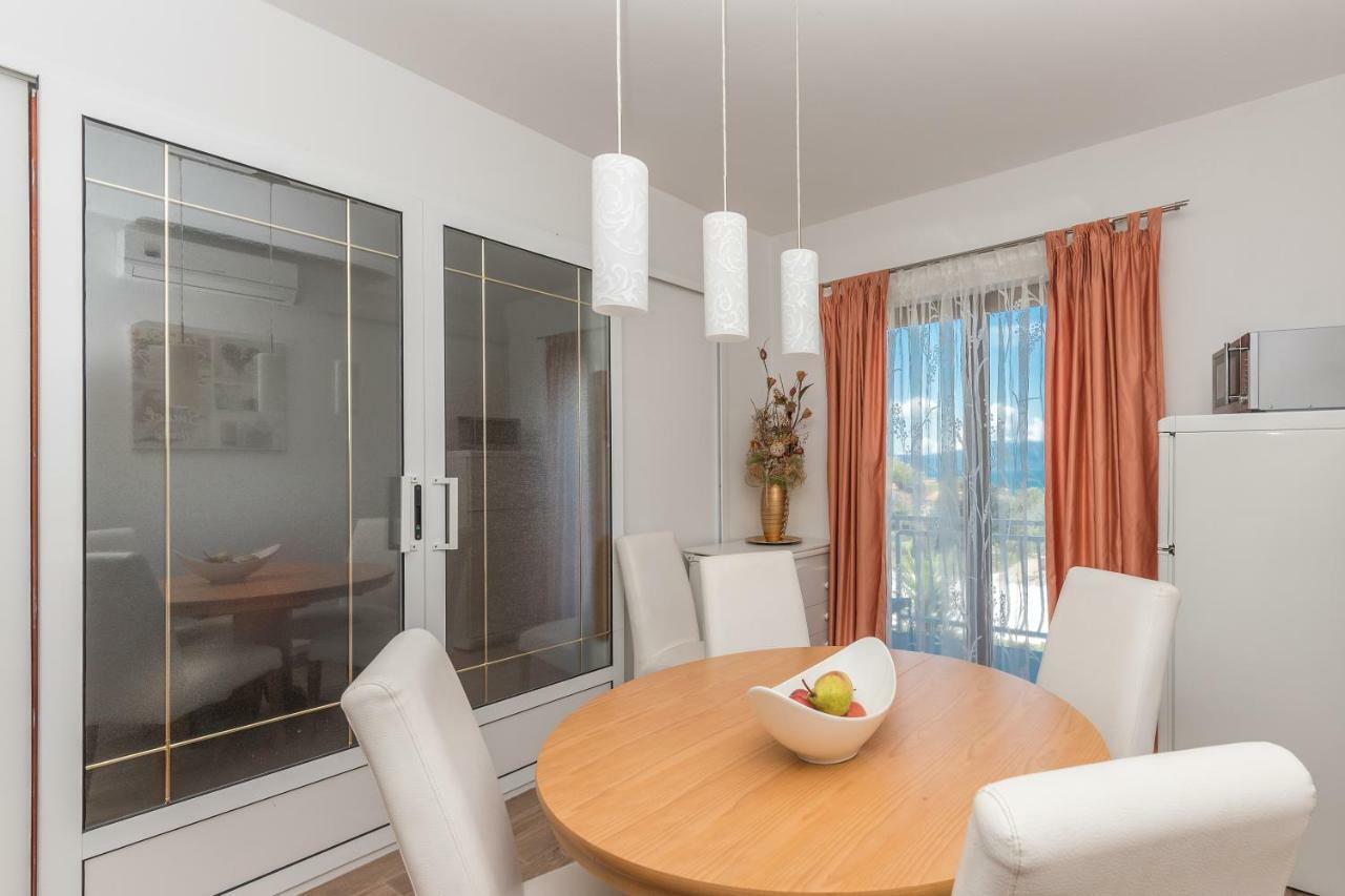 גראדאץ Apartmani Zara & Maris מראה חיצוני תמונה