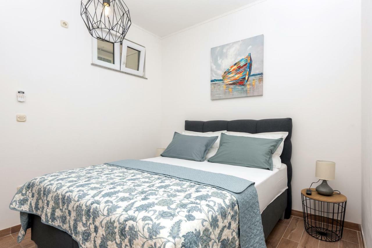 גראדאץ Apartmani Zara & Maris מראה חיצוני תמונה