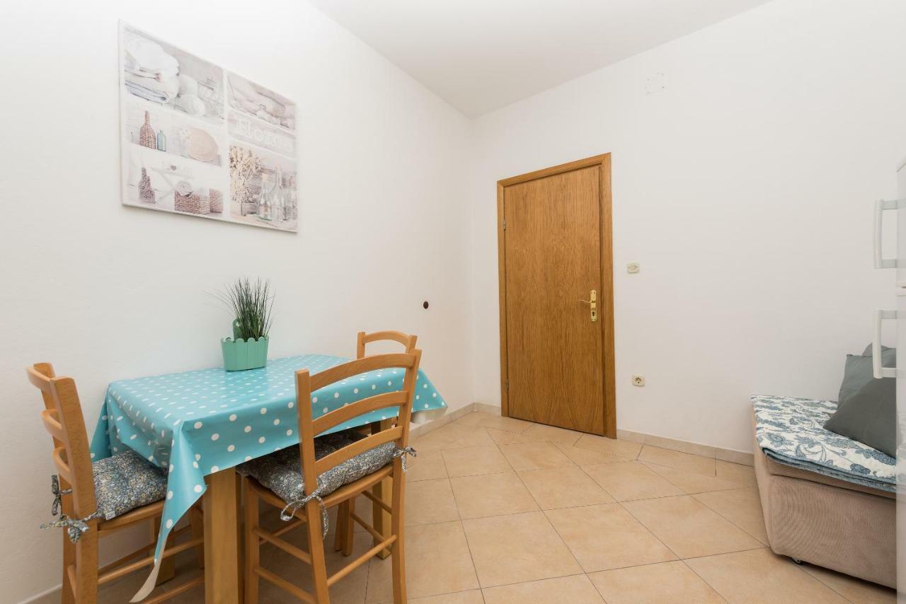 גראדאץ Apartmani Zara & Maris מראה חיצוני תמונה